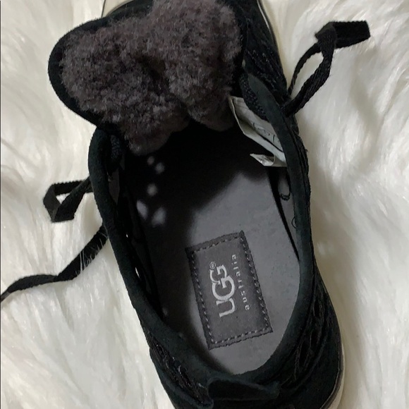 UGG Ladies Shoes - Picture 8 of 13